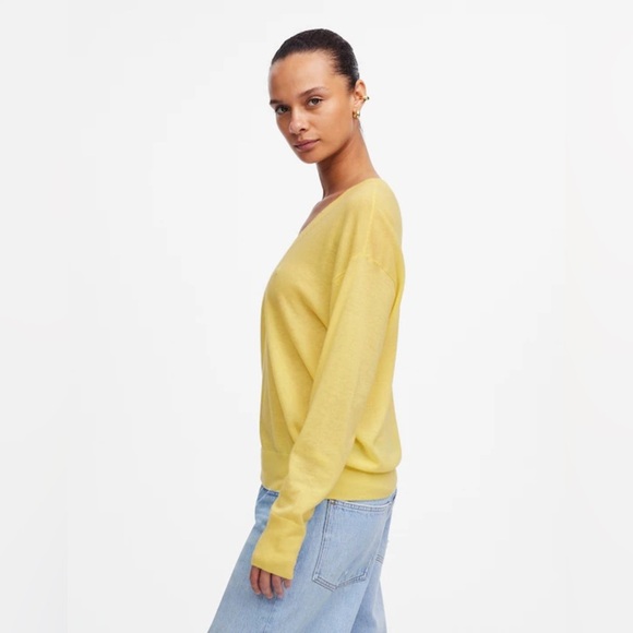 Madewell Cashmere U-Neck Pullover in Iced Lemon Yellow Size Small - Picture 3 of 13